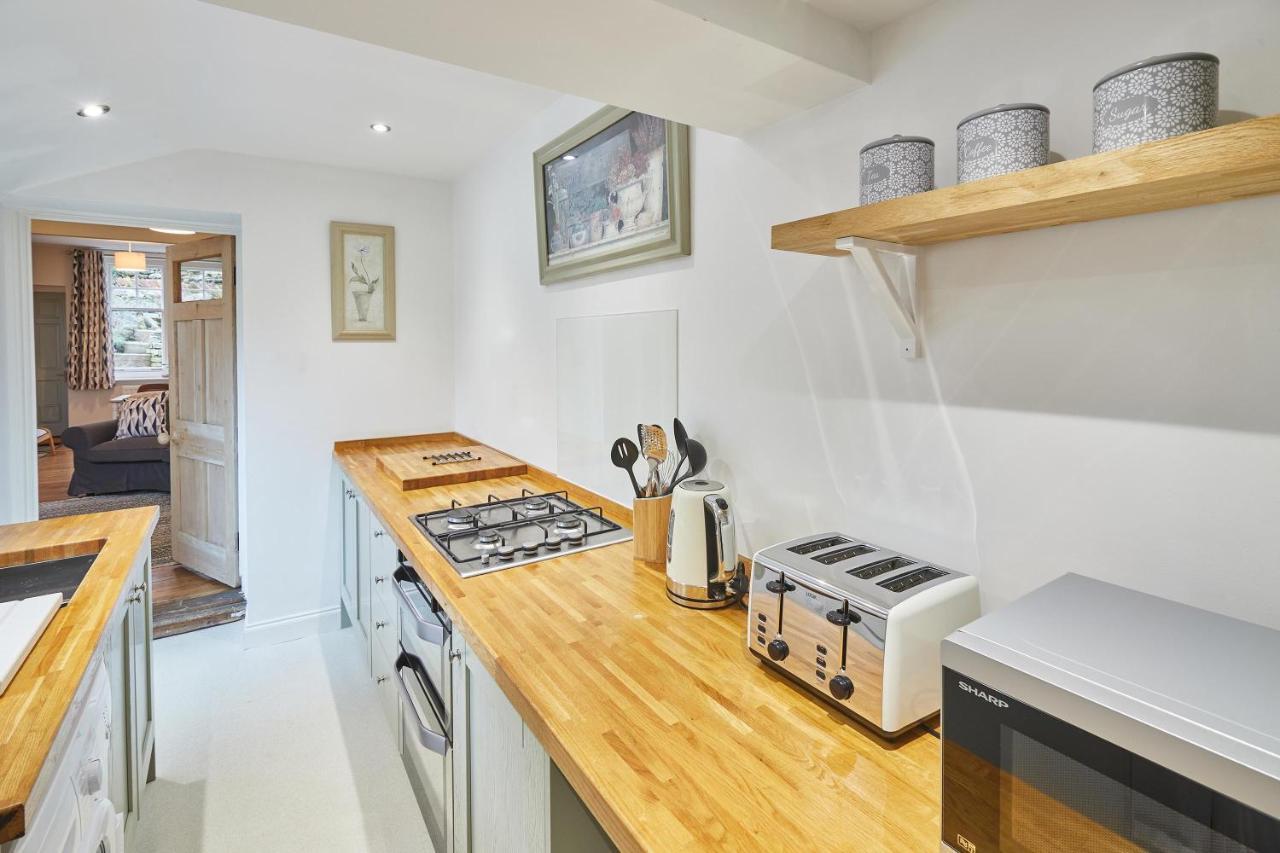 Host & Stay - 1 Coastguard Cottages سكرابورو المظهر الخارجي الصورة